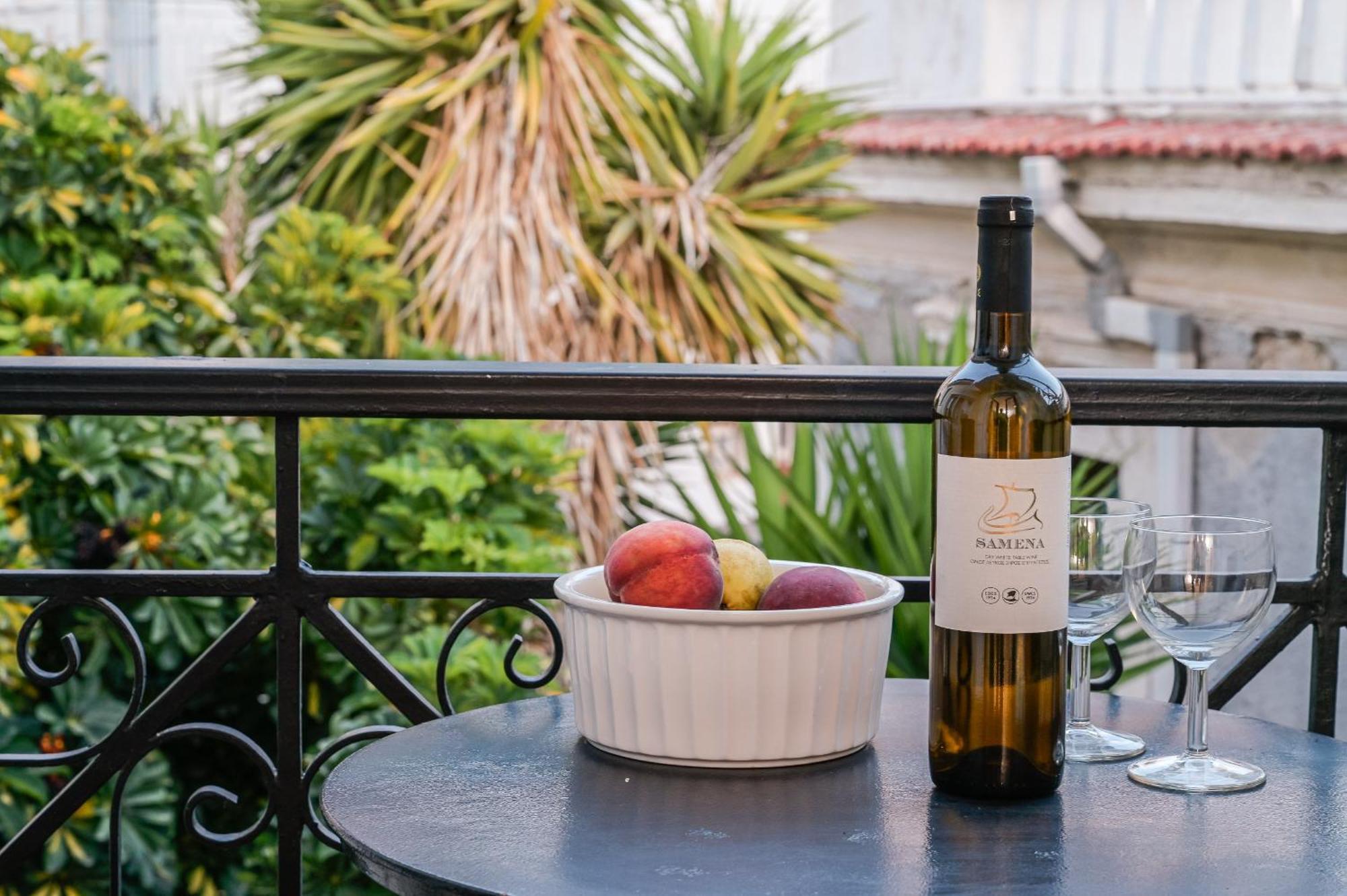 艾米莉酒店 Agia Paraskevi  外观 照片